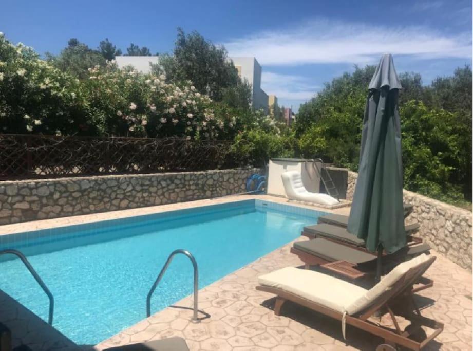 Villa Lea Vlicha  Buitenkant foto